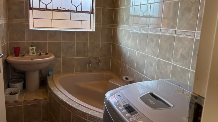 2 Bedroom Property for Sale in Boitekong North West
